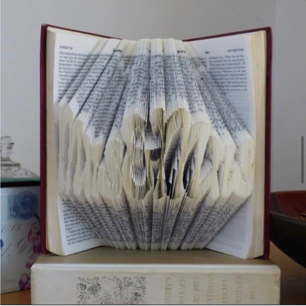 𝘾𝙪𝙨𝙩𝙤𝙢𝙞𝙯𝙚 𝙋𝙚𝙧𝙨𝙤𝙣𝙖𝙡𝙞𝙯𝙚 𝘽𝙤𝙤𝙠 𝙁𝙤𝙡𝙙𝙞𝙣𝙜 𝙂𝙞𝙛𝙩𝙨! 🎁 - Picture 9 of 16